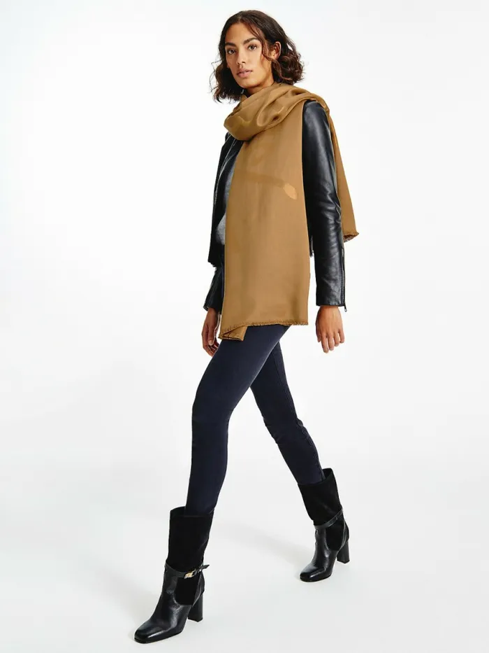 Tommy Hilfiger Metallic Signature Scarf Camel Womens Hats and Scarves Gift Ideas