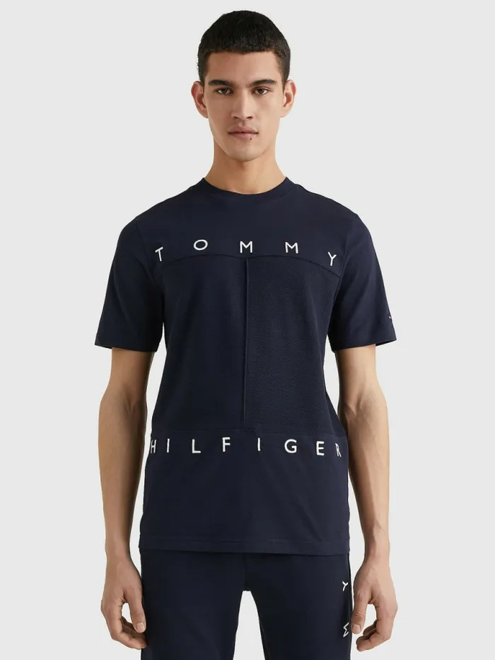 Tommy Hilfiger Mono Flag TShirt Desert Sky Mens Tracksuits Casaul