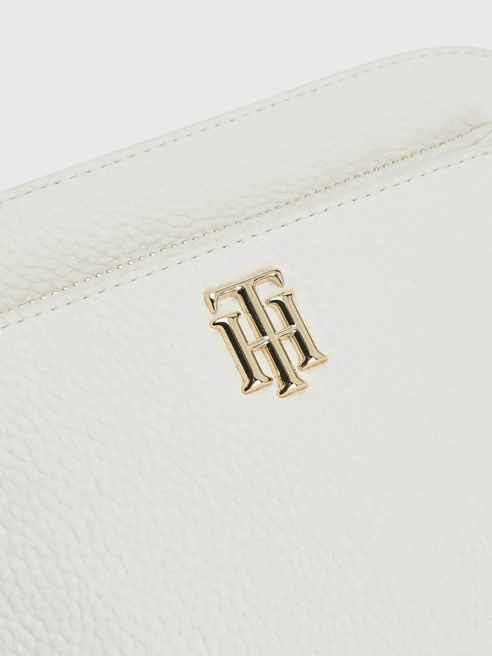 Tommy Hilfiger Pebble Grain Signature Camera Bag White Corporate Womens Bags Fashion