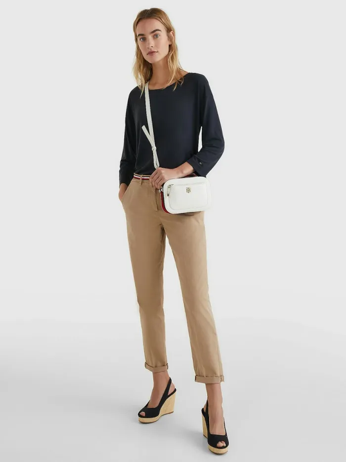 Tommy Hilfiger Pebble Grain Signature Camera Bag White Corporate Womens Bags Fashion