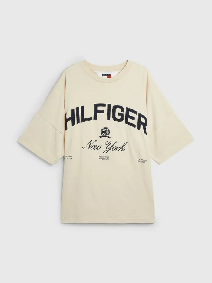 Tommy Hilfiger Prep Crest Embroidery Logo TShirt Classic Beige Mens TShirts Near Me