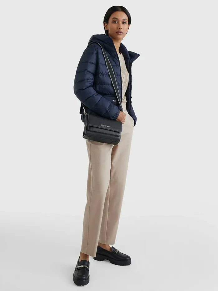 Tommy Hilfiger Signature Crossover Bag Desert Sky Womens Bags Cheap On Sale