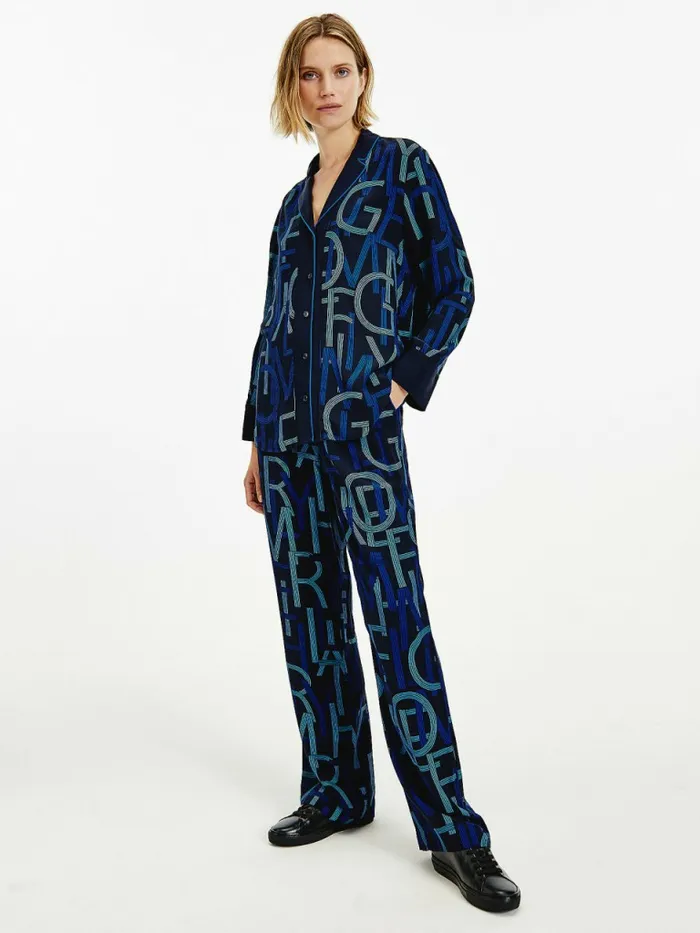 Tommy Hilfiger Spell Out Print Viscose Blouse Th Texture Type LargeDesert Sky Womens Shirts and Blouses On Sale Tommy Hilfiger Spell Out Print Viscose Blouse Th Texture Type LargeDesert Sky Womens Shirts and Blouses On Sale