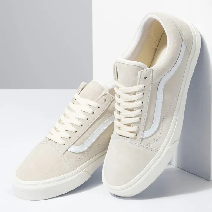 Vans Classics Shoes Mens Pig Suede Old Skool MarshmallowTrue White Vans Classics Shoes Mens Pig Suede Old Skool MarshmallowTrue White