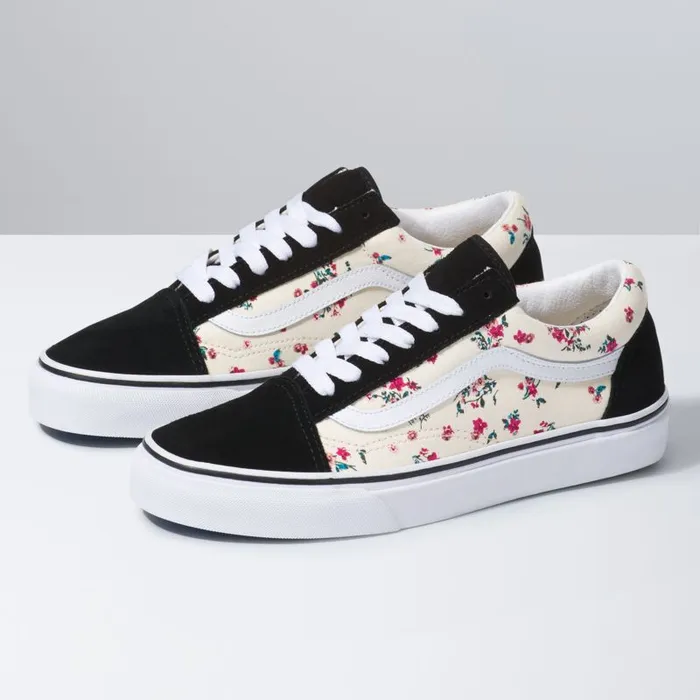 Vans Classics Shoes MensWomens Ditsy Floral Old Skool Classic WhiteTrue White