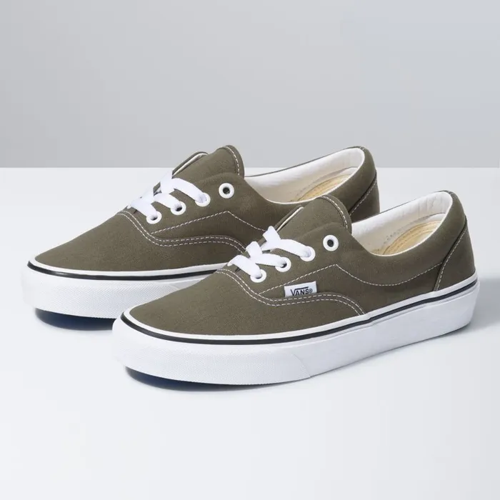 Vans Classics Shoes MensWomens Era Grape LeafTrue White