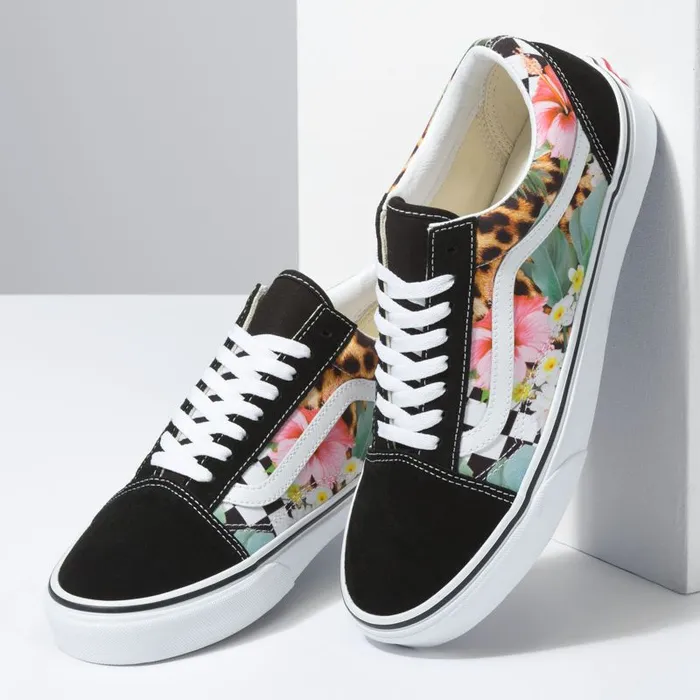 Vans Classics Shoes MensWomens Tropical Animal Check Old Skool True WhiteMulti Vans Classics Shoes MensWomens Tropical Animal Check Old Skool True WhiteMulti