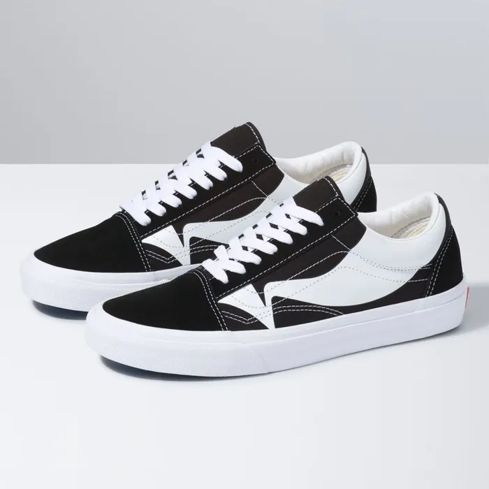 Vans Classics Shoes MensWomens Warp Old Skool BlackTrue White