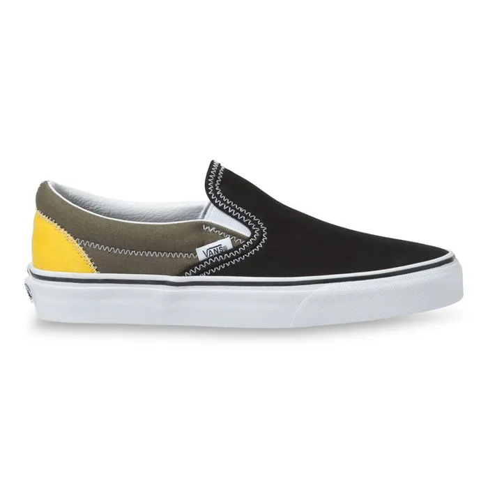 Vans Classics Shoes Mens Zig Zag Classic SlipOn MultiTrue White Vans Classics Shoes Mens Zig Zag Classic SlipOn MultiTrue White