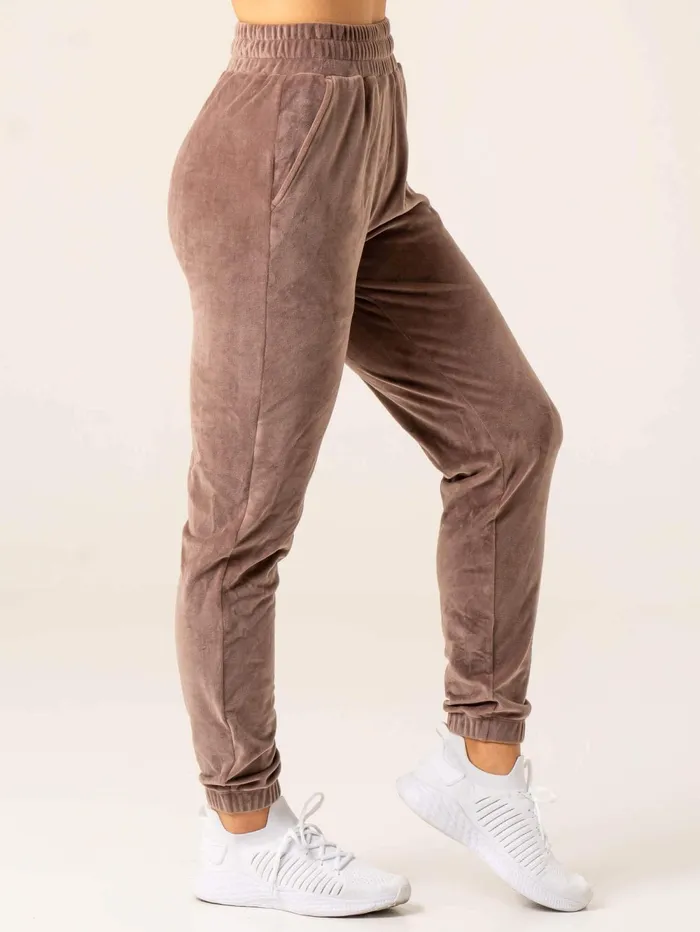Velour Track Pant 8211 Taupe Women Ryderwear Pants
