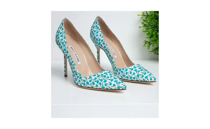 Women BB Manolo Blahnik BB Blue Cotton Floral Pattern Pointed Toe Pumps Women BB Manolo Blahnik BB Blue Cotton Floral Pattern Pointed Toe Pumps