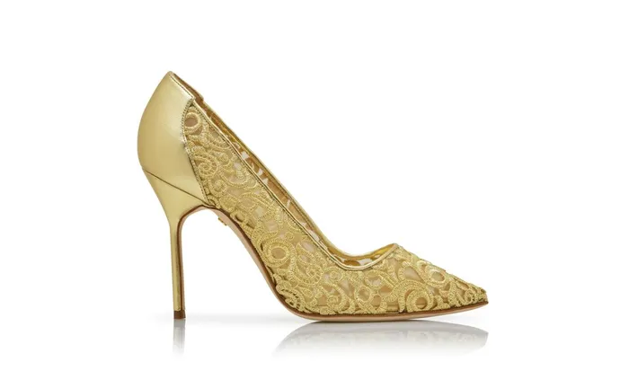 Women BB Manolo Blahnik BBLA Gold Lace Macram Pointed Toe Pumps