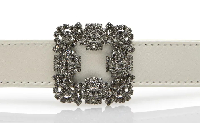 Women Belts Manolo Blahnik HANGISI BELT MINI OffWhite Satin Crystal Buckled Belt Women Belts Manolo Blahnik HANGISI BELT MINI OffWhite Satin Crystal Buckled Belt