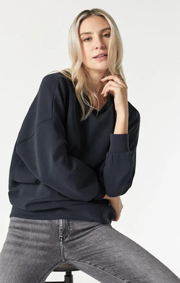 Women Crewneck Sweatshirt In Black Mavi Jeans Loungewear Women Crewneck Sweatshirt In Black Mavi Jeans Loungewear