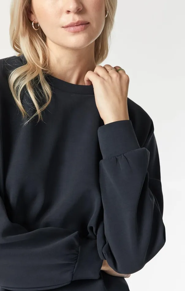 Women Crewneck Sweatshirt In Black Mavi Jeans Loungewear Women Crewneck Sweatshirt In Black Mavi Jeans Loungewear