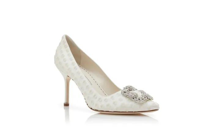 Women Dress Shoes Manolo Blahnik HANGISI 90 White Textile Dobby Print Jewel Buckle Pumps Women Dress Shoes Manolo Blahnik HANGISI 90 White Textile Dobby Print Jewel Buckle Pumps