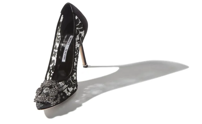 Women Dress Shoes Manolo Blahnik HANGISI LACE Black Lace Jewel Buckle Pumps Women Dress Shoes Manolo Blahnik HANGISI LACE Black Lace Jewel Buckle Pumps
