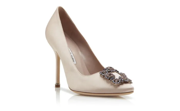 Women Dress Shoes Manolo Blahnik HANGISI VENEZIA Pale Blush Satin Jewel Buckle Pumps Women Dress Shoes Manolo Blahnik HANGISI VENEZIA Pale Blush Satin Jewel Buckle Pumps