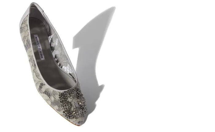 Women Dress Shoes Manolo Blahnik HANGISIFLAT LACE Grey Lace Jewel Buckle Flat Shoes