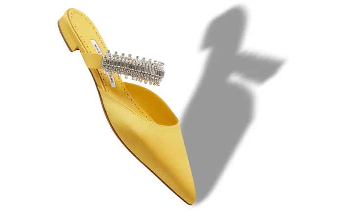 Women Dress Shoes Manolo Blahnik LUTARAFLAT Yellow Satin Crystal Embellished Flat Mules Women Dress Shoes Manolo Blahnik LUTARAFLAT Yellow Satin Crystal Embellished Flat Mules