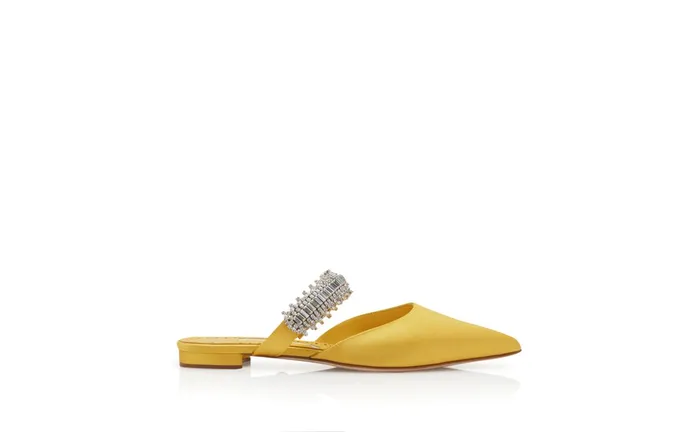Women Dress Shoes Manolo Blahnik LUTARAFLAT Yellow Satin Crystal Embellished Flat Mules Women Dress Shoes Manolo Blahnik LUTARAFLAT Yellow Satin Crystal Embellished Flat Mules