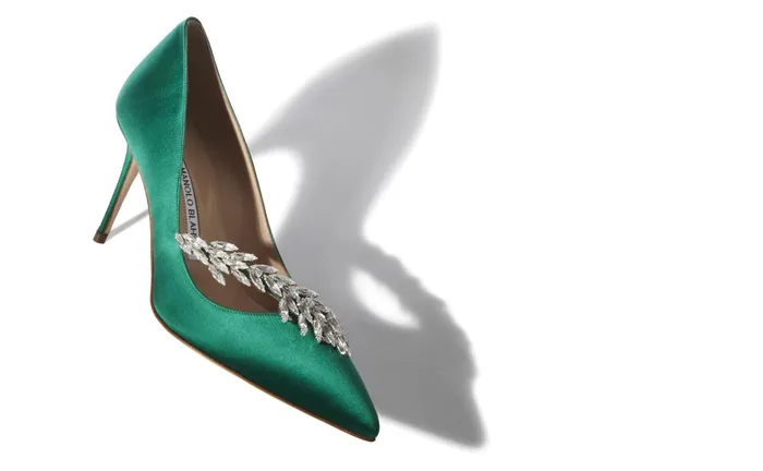 Women Dress Shoes Manolo Blahnik NADIRA Green Satin Jewel Buckle Pumps Women Dress Shoes Manolo Blahnik NADIRA Green Satin Jewel Buckle Pumps