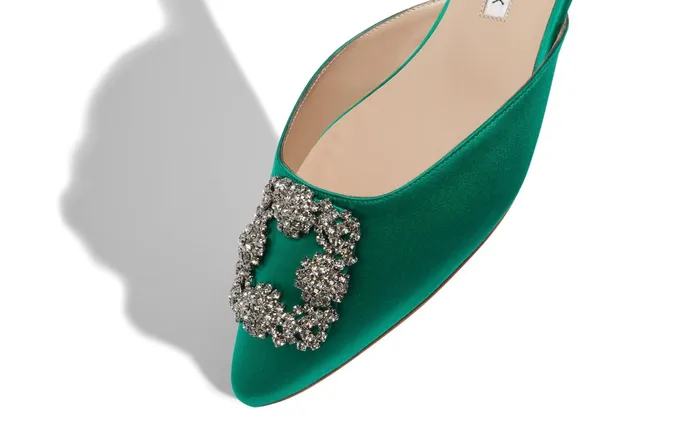 Women Flats Manolo Blahnik HANGISIMUFLAT Green Satin Jewel Buckle Flat Mules Women Flats Manolo Blahnik HANGISIMUFLAT Green Satin Jewel Buckle Flat Mules