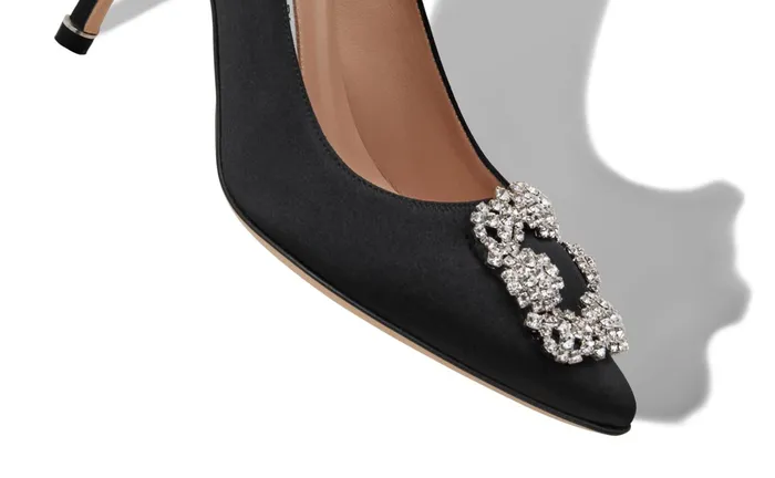 Women Hangisi Manolo Blahnik HANGISI 90 Black Satin Jewel Buckle Pumps Women Hangisi Manolo Blahnik HANGISI 90 Black Satin Jewel Buckle Pumps