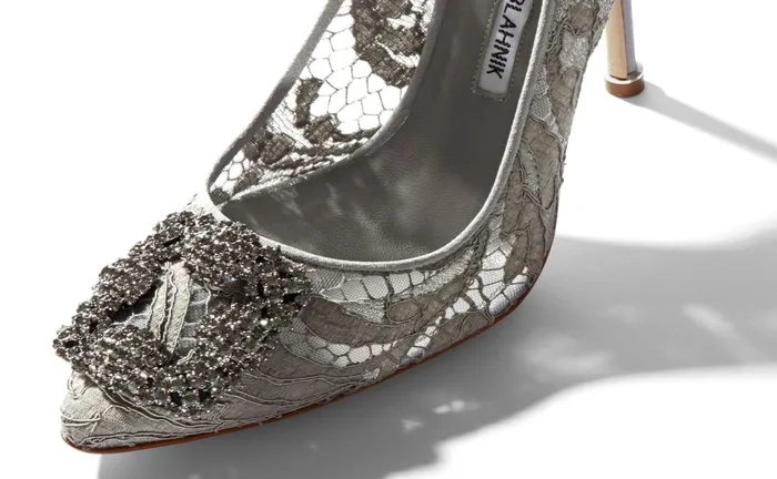 Women Hangisi Manolo Blahnik HANGISI LACE Grey Lace Jewel Buckle Pumps