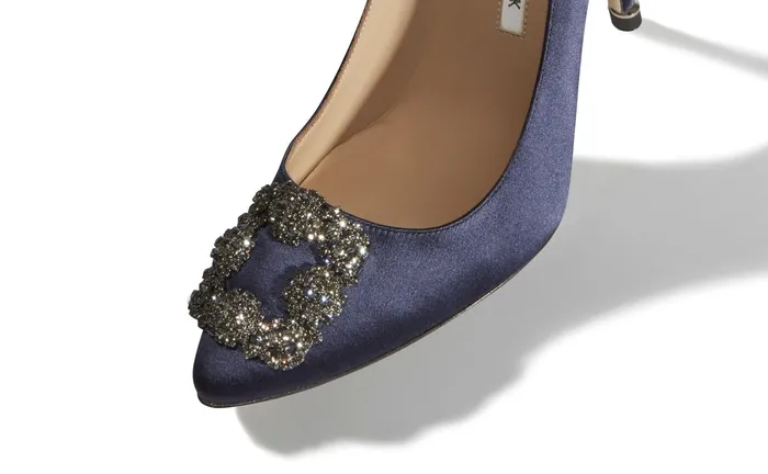 Women Hangisi Manolo Blahnik HANGISI Navy Blue Satin Jewel Buckle Pumps Women Hangisi Manolo Blahnik HANGISI Navy Blue Satin Jewel Buckle Pumps