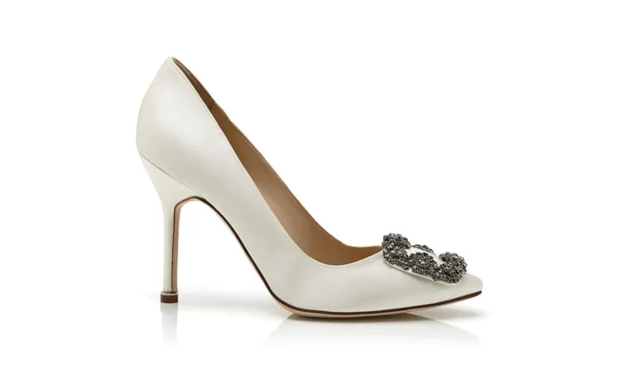 Women Hangisi Manolo Blahnik HANGISI White Satin Jewel Buckle Pumps Women Hangisi Manolo Blahnik HANGISI White Satin Jewel Buckle Pumps