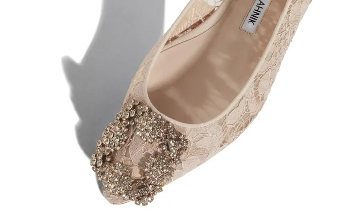 Women Hangisi Manolo Blahnik HANGISIFLAT LACE Pink Champagne Lace Jewel Buckle Flat Shoes