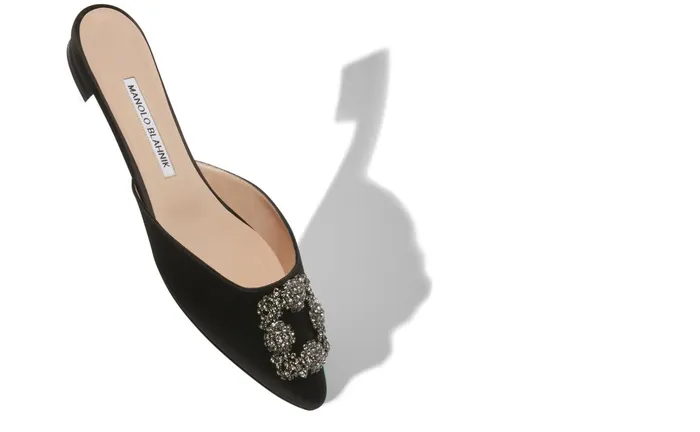 Women Hangisi Manolo Blahnik HANGISIMUFLAT Black Satin Jewel Buckle Flat Mules Women Hangisi Manolo Blahnik HANGISIMUFLAT Black Satin Jewel Buckle Flat Mules