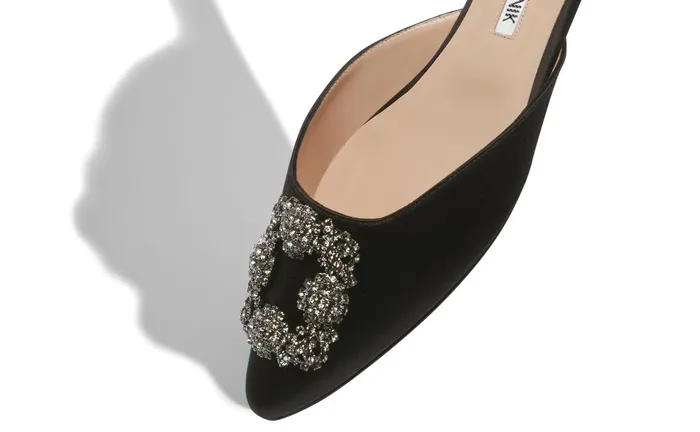 Women Hangisi Manolo Blahnik HANGISIMUFLAT Black Satin Jewel Buckle Flat Mules Women Hangisi Manolo Blahnik HANGISIMUFLAT Black Satin Jewel Buckle Flat Mules