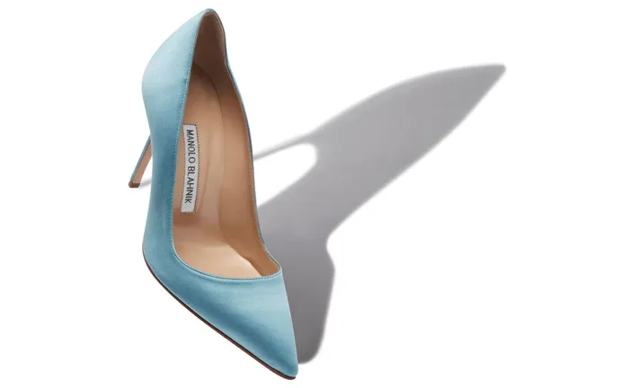 Women High Heels Manolo Blahnik BB Light Blue Satin Pointed Toe Pumps