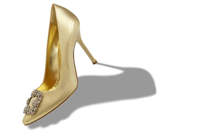 Women High Heels Manolo Blahnik HANGISI Gold Fabric Jewel Buckle Pumps Women High Heels Manolo Blahnik HANGISI Gold Fabric Jewel Buckle Pumps