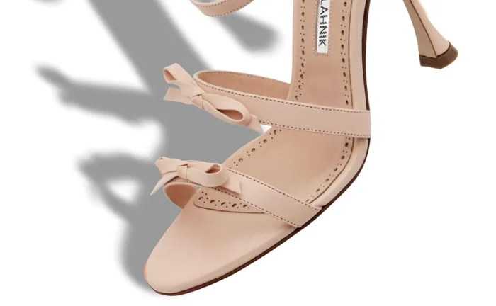 Women High Heels Manolo Blahnik IRCANA Pale Pink Nappa Leather Bow Detail Sandals