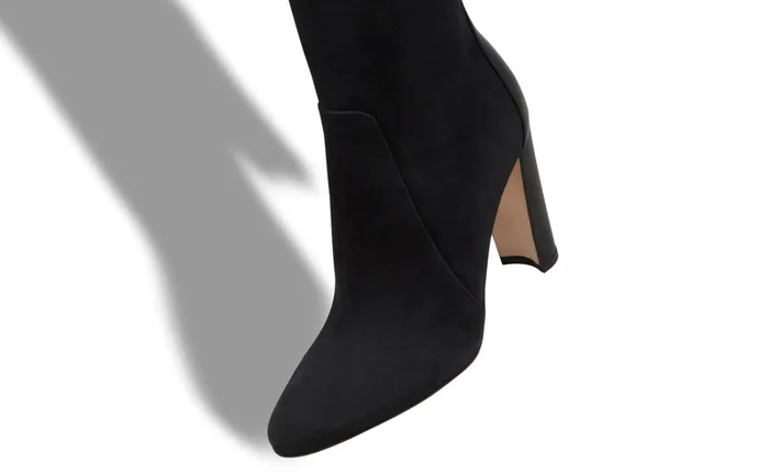 Women High Heels Manolo Blahnik ROSIEHI Black Suede Block Heel Knee High Boots Women High Heels Manolo Blahnik ROSIEHI Black Suede Block Heel Knee High Boots
