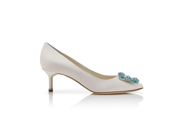 Women Low Heels Manolo Blahnik HANGISI BRIDE 50 White Satin Jewel Buckle Pumps Women Low Heels Manolo Blahnik HANGISI BRIDE 50 White Satin Jewel Buckle Pumps