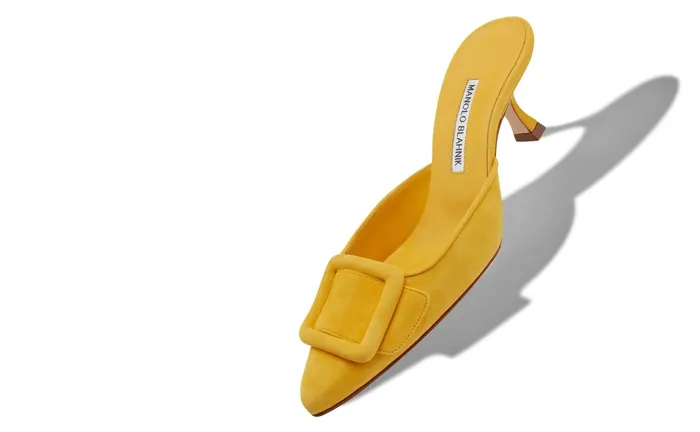 Women Low Heels Manolo Blahnik MAYSALE 50 Yellow Suede Buckle Mules Women Low Heels Manolo Blahnik MAYSALE 50 Yellow Suede Buckle Mules
