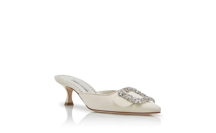 Women Low Heels Manolo Blahnik MAYSALE BRIDE Cream Crepe De Chine Jewel Buckle Mules Women Low Heels Manolo Blahnik MAYSALE BRIDE Cream Crepe De Chine Jewel Buckle Mules