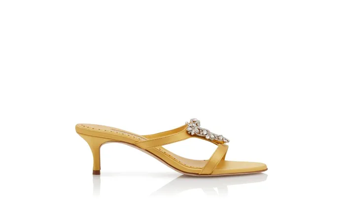 Women Low Heels Manolo Blahnik TRINAMU Yellow Satin Triangular Embellished Mules