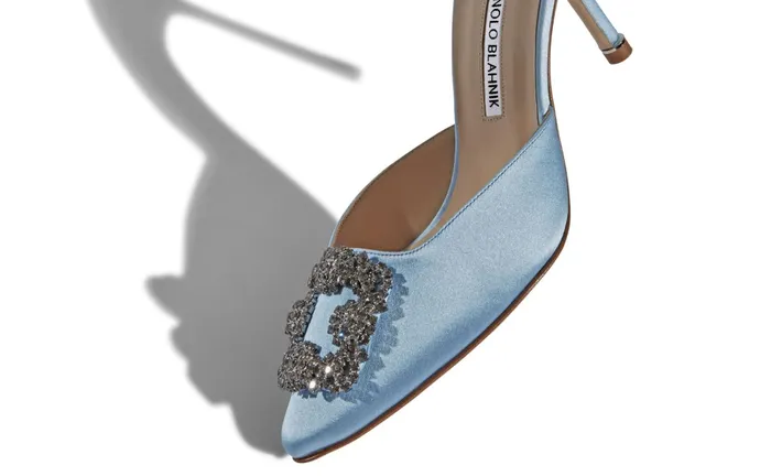 Women Mid Heels Manolo Blahnik HANGISIMU Light Blue Satin Jewel Buckle Mules Women Mid Heels Manolo Blahnik HANGISIMU Light Blue Satin Jewel Buckle Mules