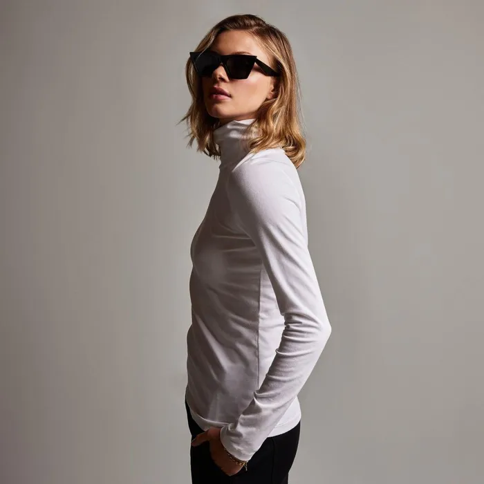Women Novelty Tops James Perse Stretch Lotus Turtleneck White