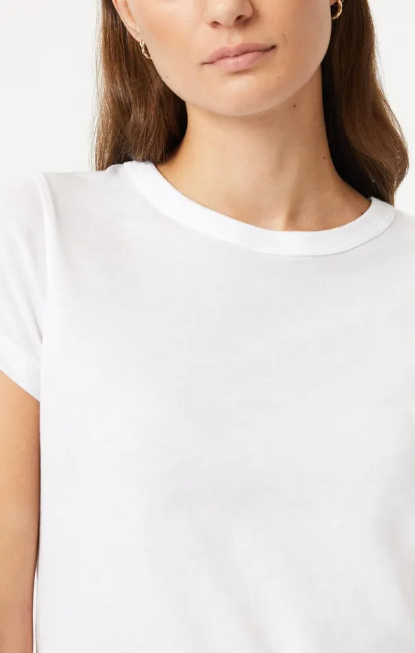 Women Slim Crew Neck TShirt In White Mavi Jeans Tops and TShirts Women Slim Crew Neck TShirt In White Mavi Jeans Tops and TShirts