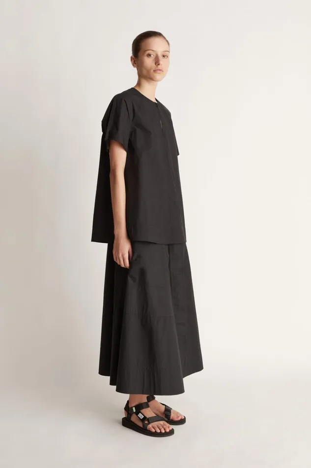 Women Tops And Shirts Lee Mathews LM Poplin Tee Black