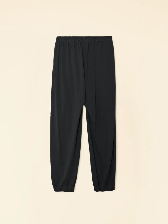 XRENA Black Crispin Pant Women Sweats and Tees XRENA Black Crispin Pant Women Sweats and Tees