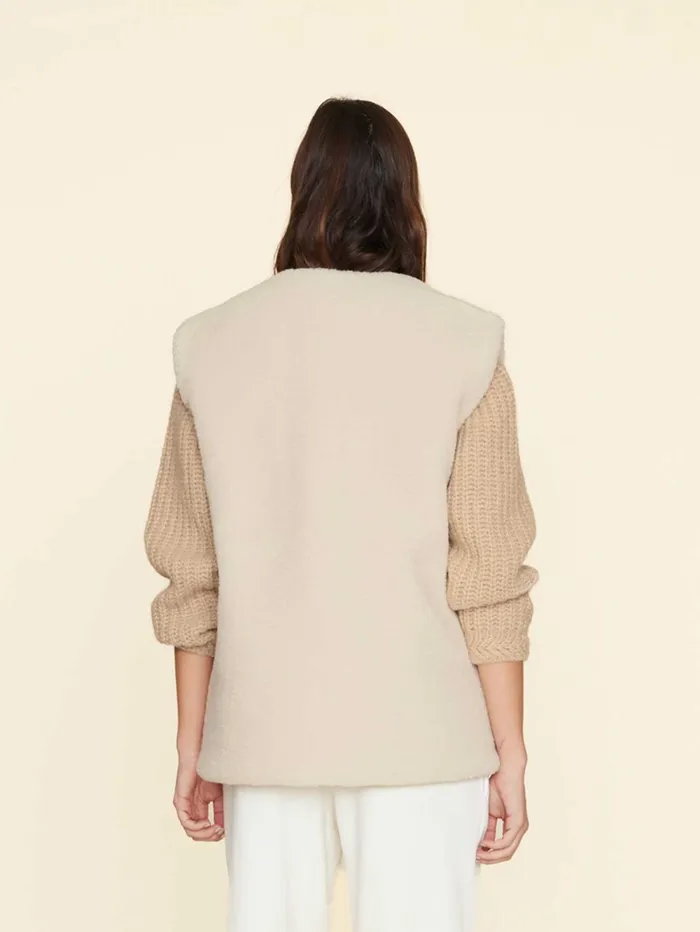 XRENA Cream Thea Vest Women Sweaters and Jackets XRENA Cream Thea Vest Women Sweaters and Jackets