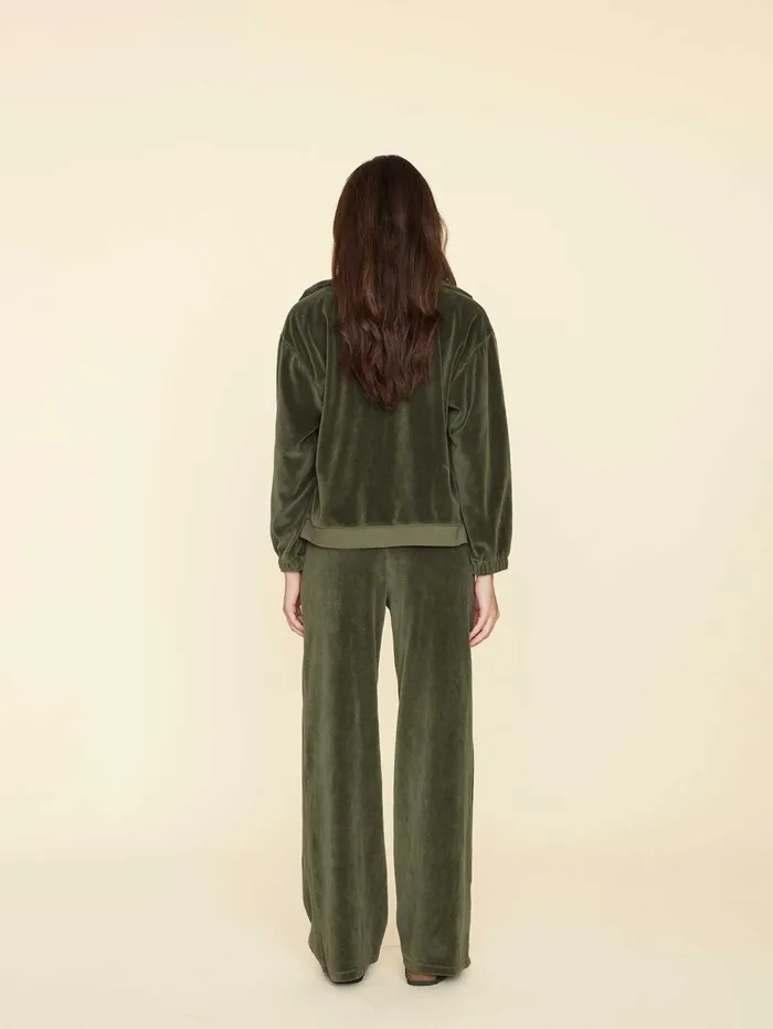 XRENA Olivine Mavis Velour Sweatpant Women Sweats and Tees