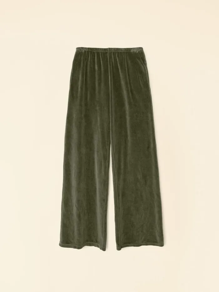 XRENA Olivine Mavis Velour Sweatpant Women Sweats and Tees